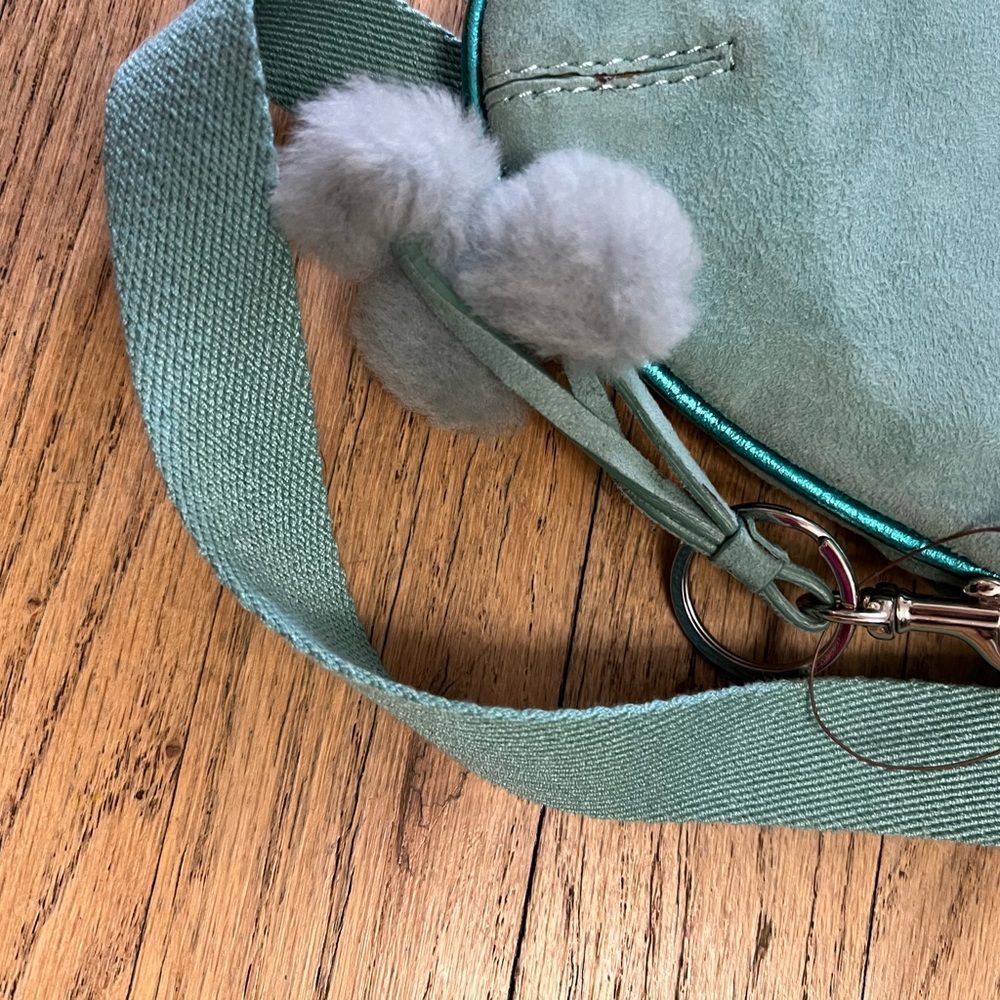 Ugg crossbody shearling and suede bag - Picture 6 of 10